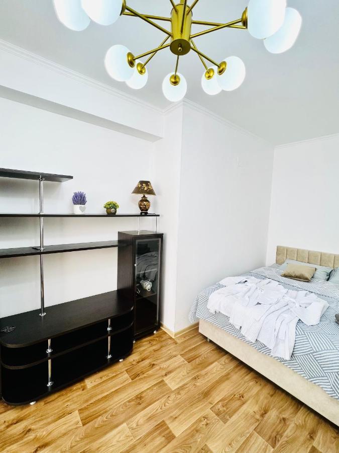 Evita Apartment Бішкек Екстер'єр фото