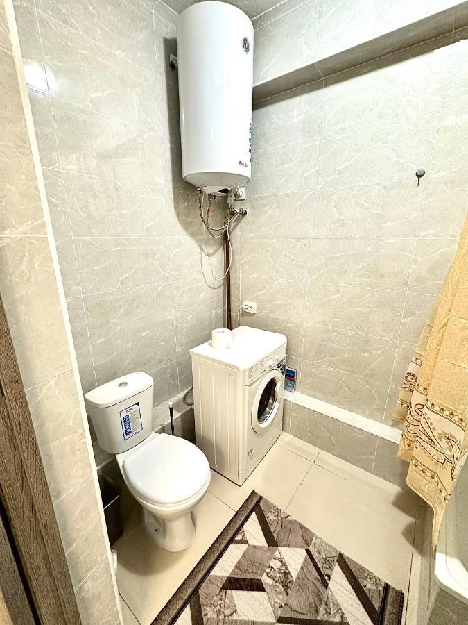 Evita Apartment Бішкек Екстер'єр фото