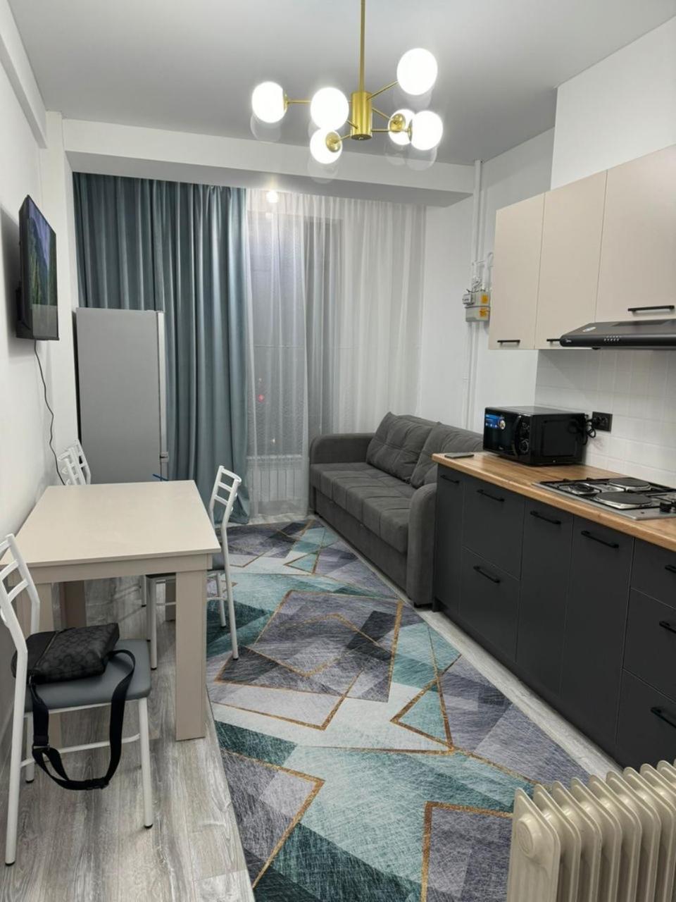 Evita Apartment Бішкек Екстер'єр фото
